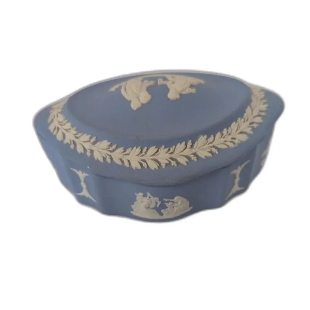 Vintage 1961 Wedgwood Blue Jasperware Oval Lidded Trinket Pin Dish Cherubs Engla